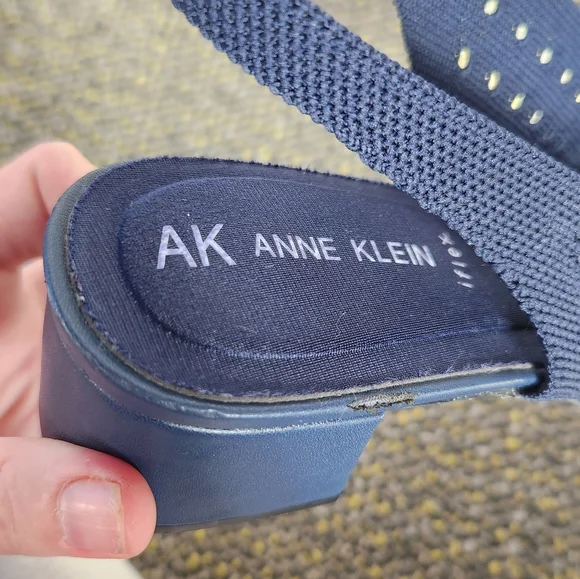 Anne Klein Navy Knit Slingback Heels Size 7 - Picture 6 of 14